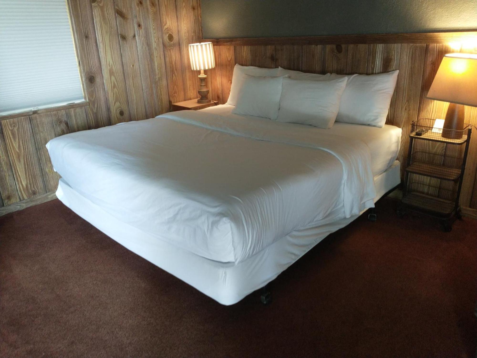 Simmer Motel Wamego Esterno foto